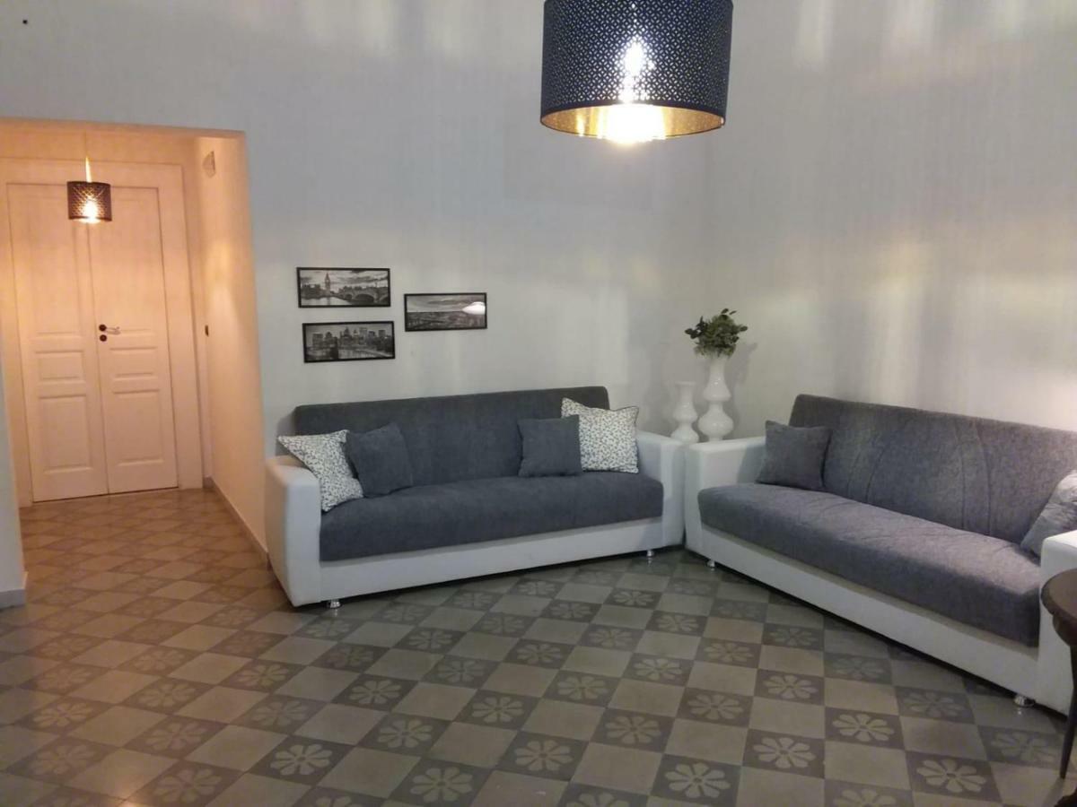 Maison Flores Μπάρι Εξωτερικό φωτογραφία