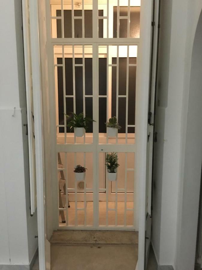 Maison Flores Μπάρι Εξωτερικό φωτογραφία