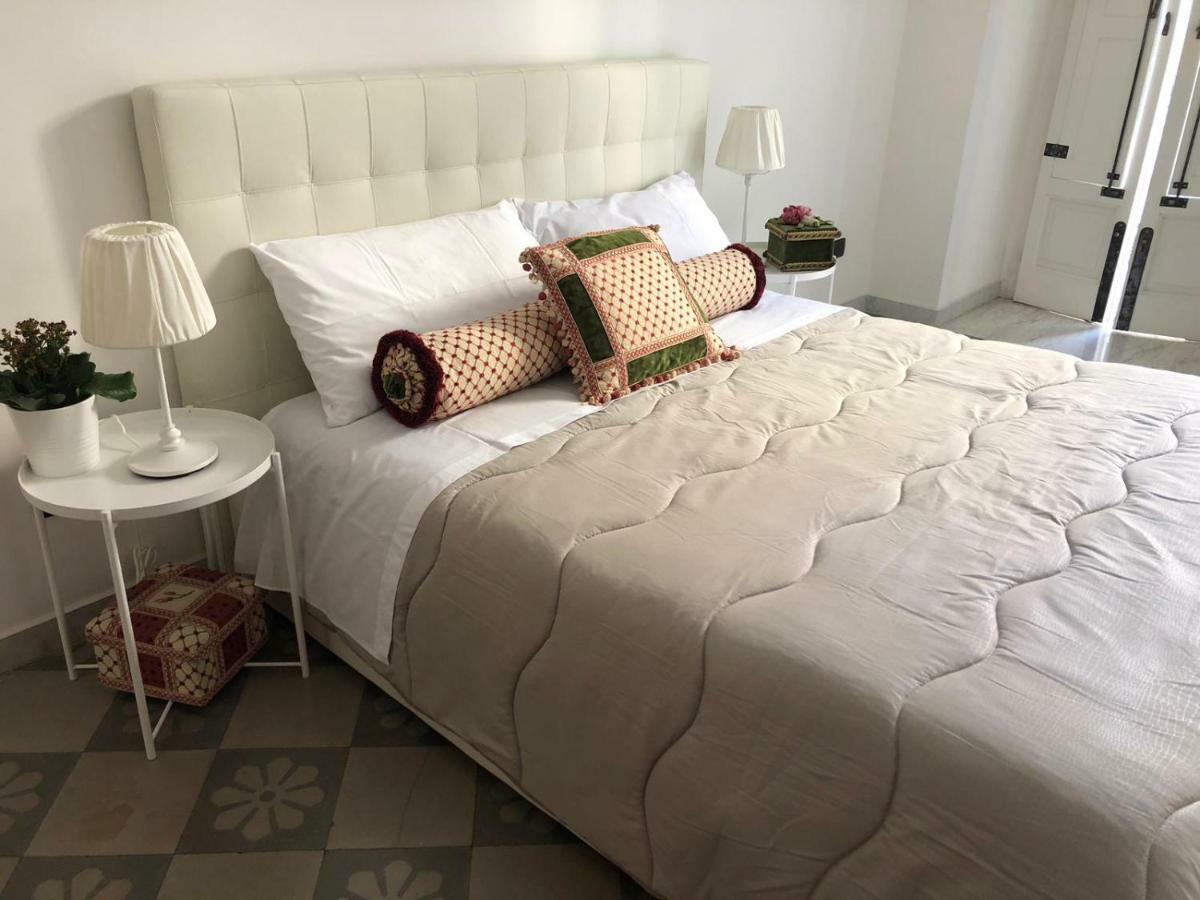 Maison Flores Μπάρι Εξωτερικό φωτογραφία