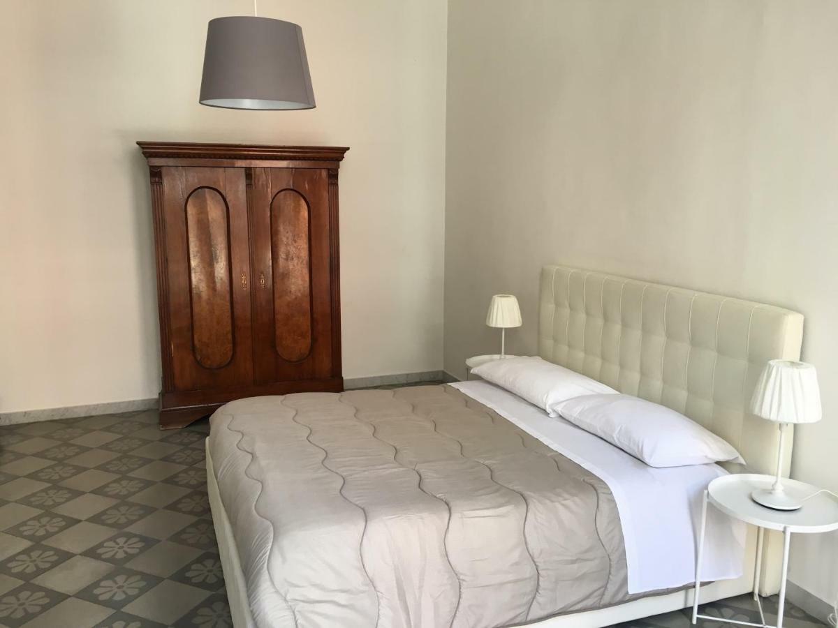 Maison Flores Μπάρι Εξωτερικό φωτογραφία