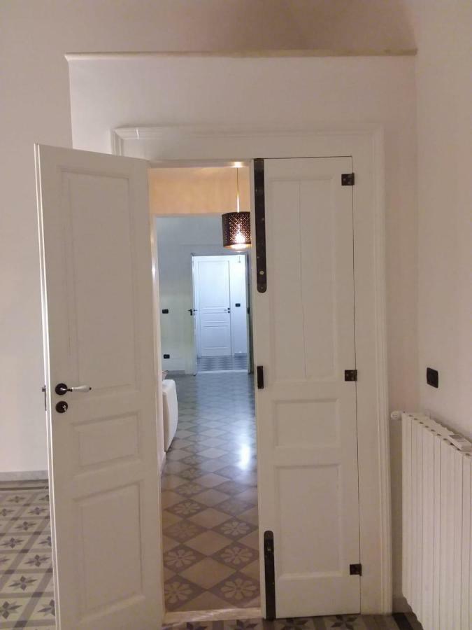 Maison Flores Μπάρι Εξωτερικό φωτογραφία