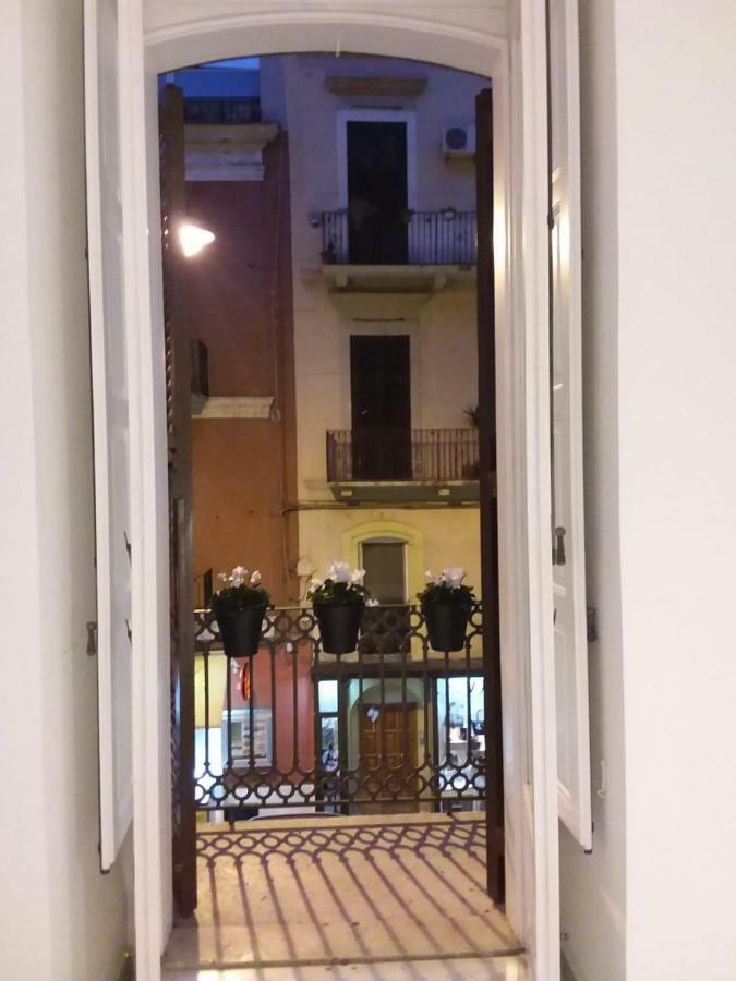 Maison Flores Μπάρι Εξωτερικό φωτογραφία